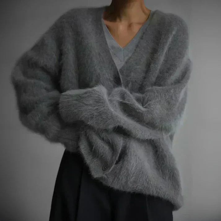 Amara – Cozy Oversized Knit Cardigan